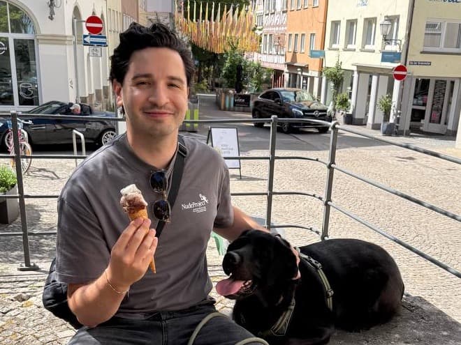 Michael Mazurovskiy mit seinem Hund